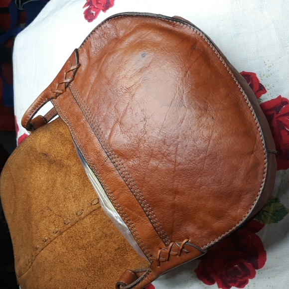 Lucky Brand Crossbody Saddle Bag - Picture 6 of 10